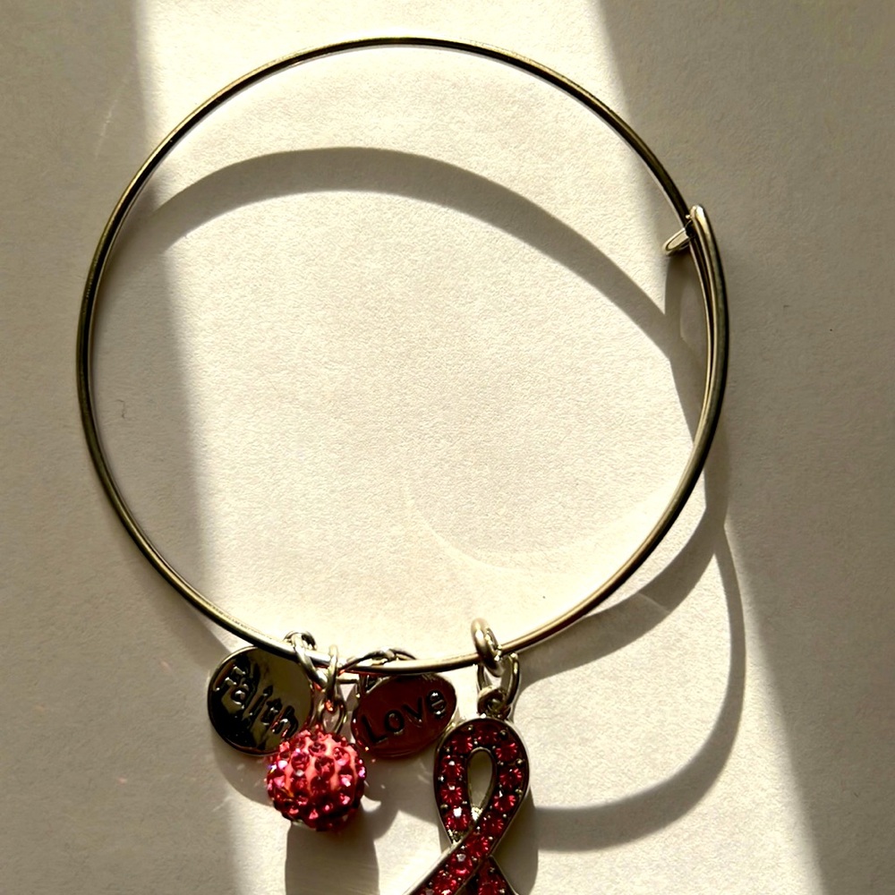 ~Adjustable breast cancer ribbon braclet~